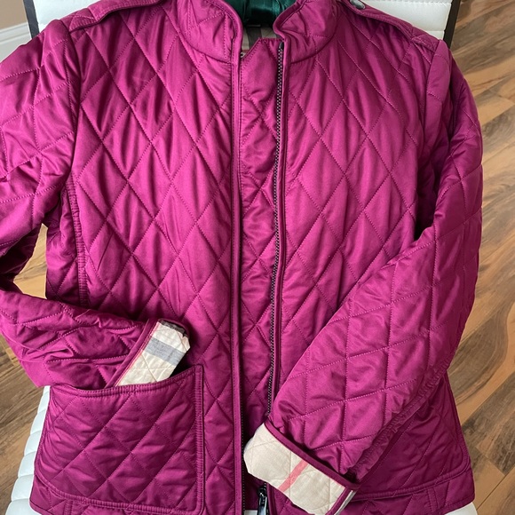 Burberry Brit Diamond Quilted Thermoregulated Jacket with zipper. - Picture 2 of 9